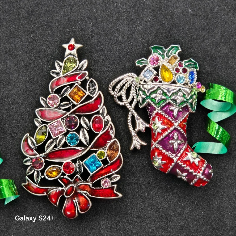 Premier Designs 2PC Red/Green SilverTone Brooch Set Christmas Tree Stocking Pins